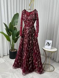 فستان سهرة فاخر